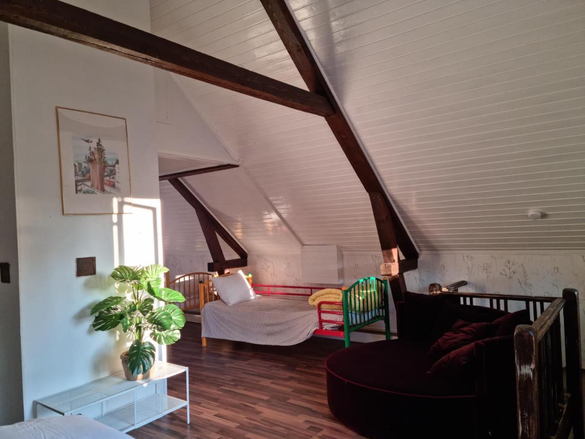 Charmigt Hus Pa Landet Naera Till Bad Strömstad Esterno foto