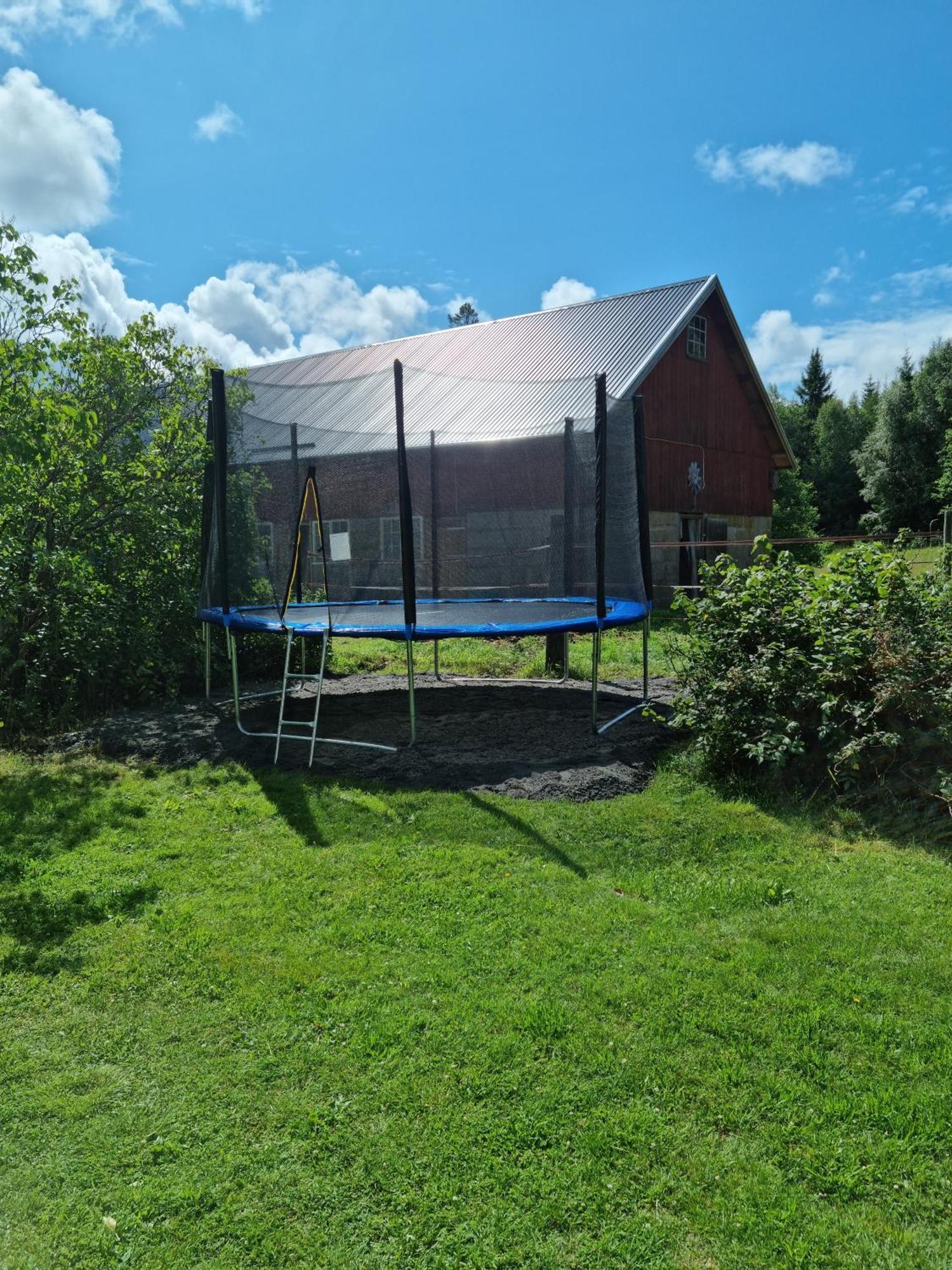 Charmigt Hus Pa Landet Naera Till Bad Strömstad Esterno foto